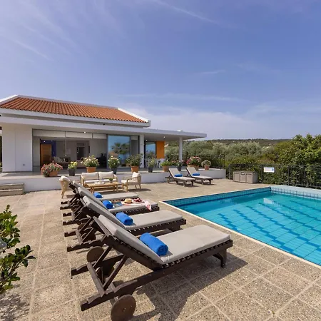 Sophia Latchi 别墅 *