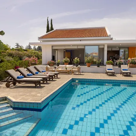 别墅 Sophia Latchi *