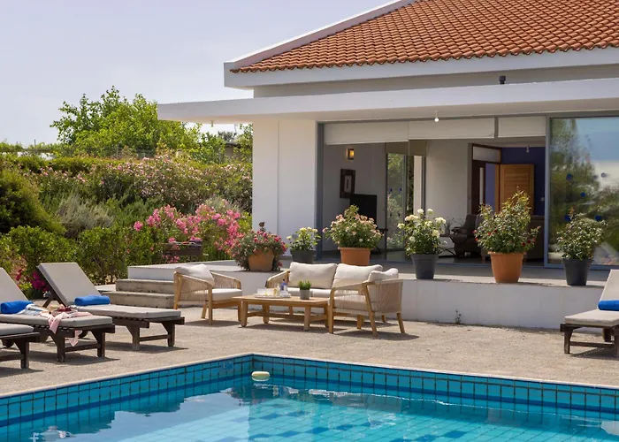 Villa Sophia Latchi *