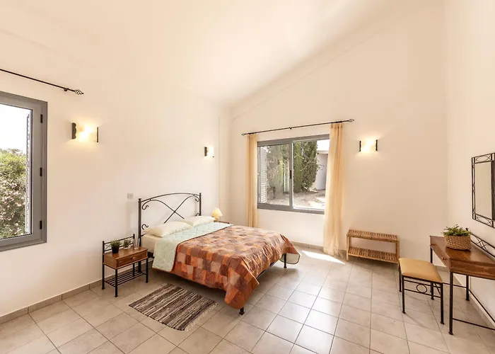 Sophia Latchi Villa Polis