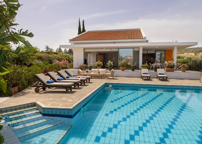 Villa Sophia Latchi *